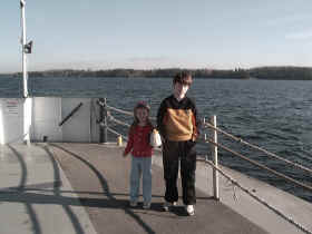 03_travel1.jpg (153903 bytes)